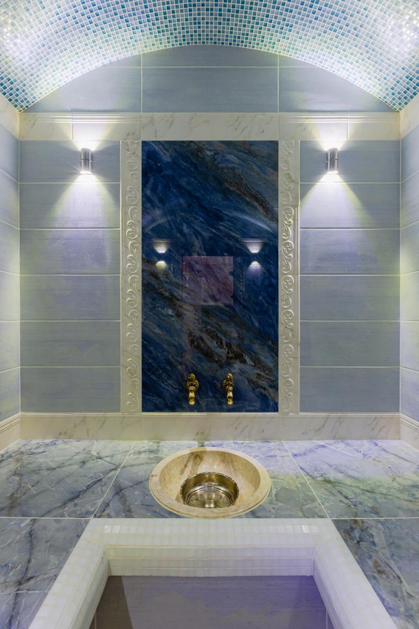 Luxury Apartment With Pool And Hammam Kiev Eksteriør billede